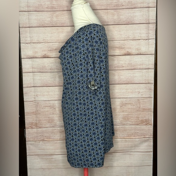 Geometric drop neck top - Picture 4 of 7